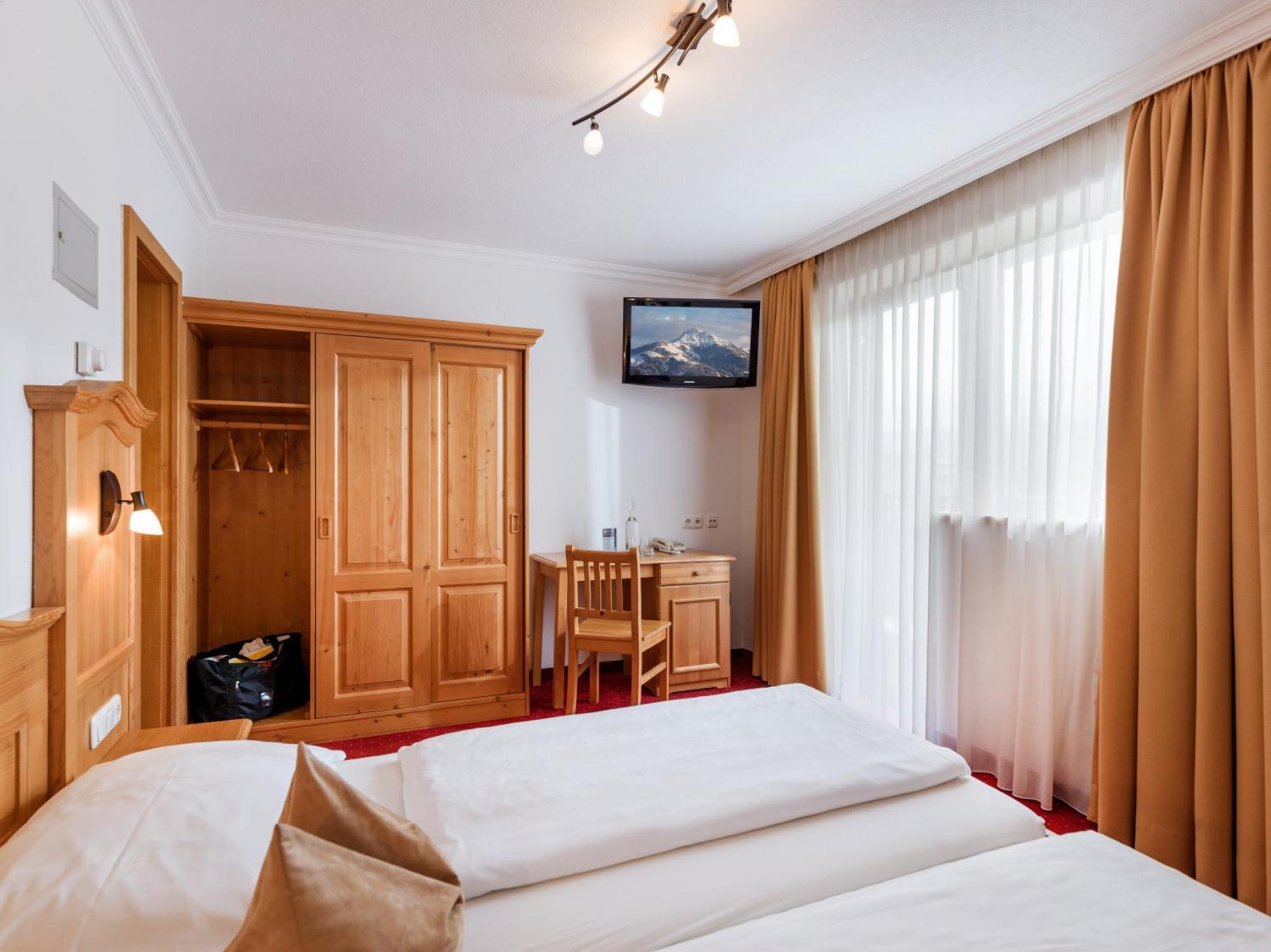 Hotel Kroneck Кірхберг Екстер'єр фото
